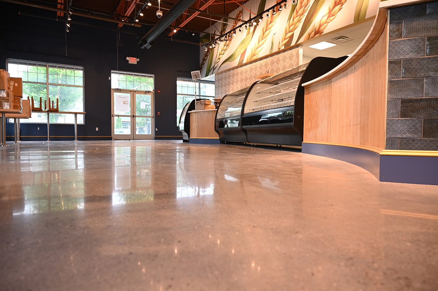Commercial and Food Service Flooring | Everlast Industrial Flooring contractor in CT and MA